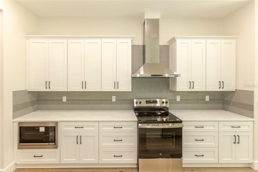 Furnished interior view inside a new home in , Weeki Wachee (Image 50).