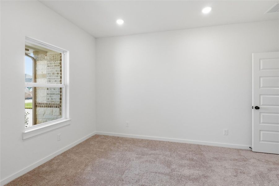 Spacious, unfurnished interior of a new home in Foxtail Palms, Manvel (Image 19). Spacious, unfurnished interior of a new home in Foxtail Palms, Manvel (Image 19).