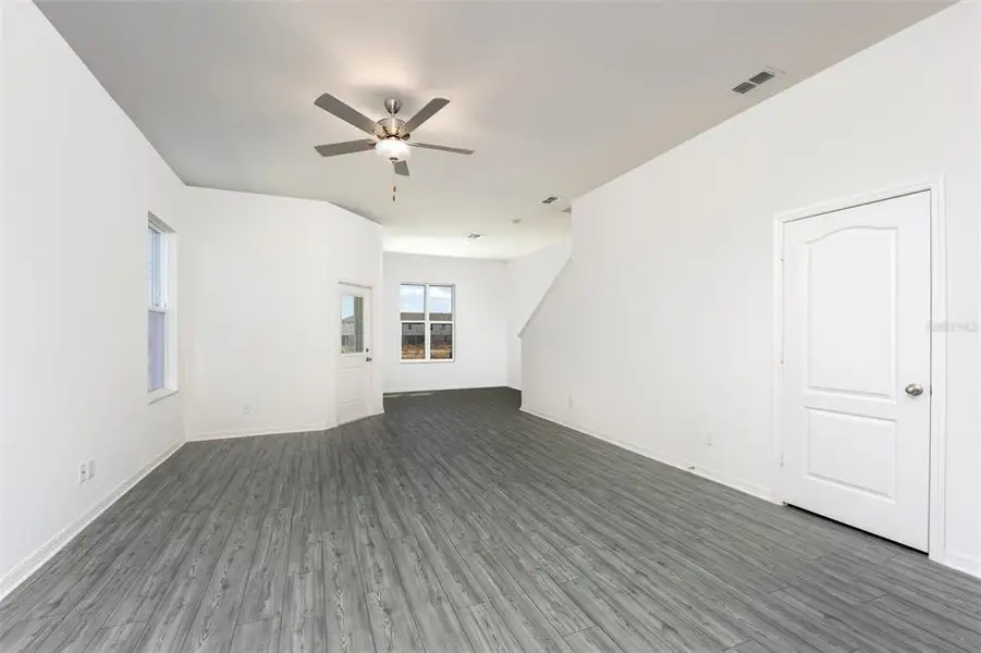 Spacious, unfurnished interior of a new home in Sol Vista, Dundee (Image 17).