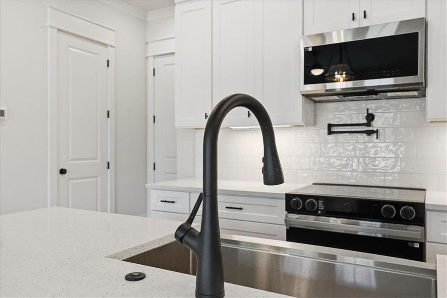 Close-up of interior finishes inside a home in , Braselton (Image 16). Close-up of interior finishes inside a home in , Braselton (Image 16).