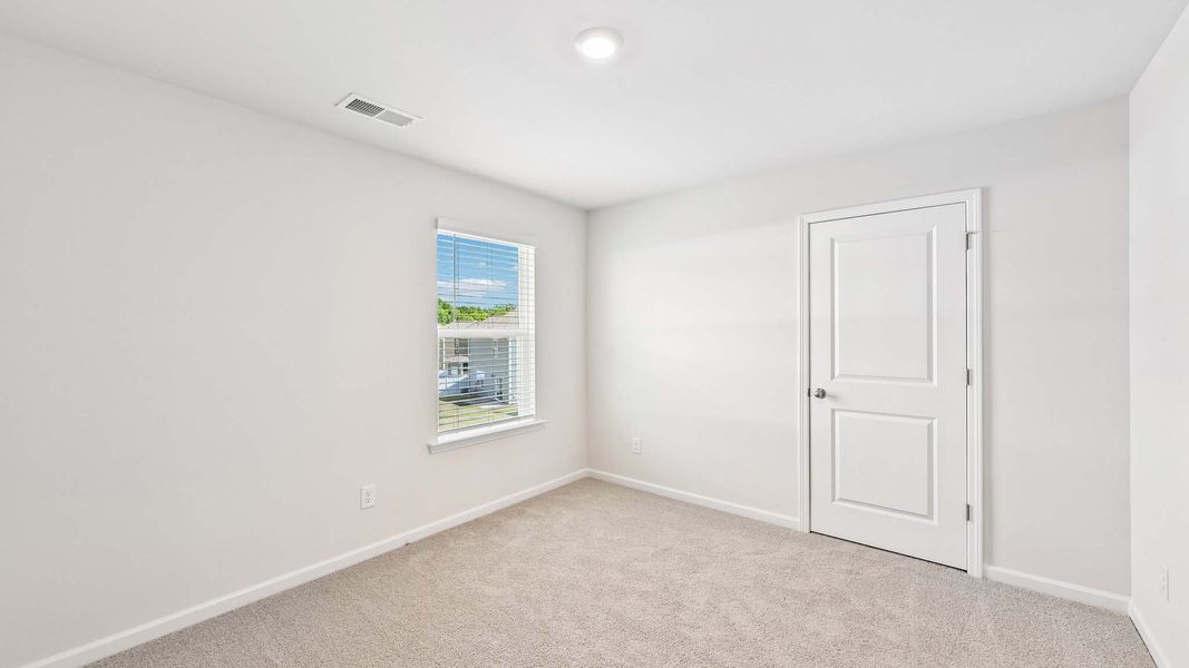 Spacious, unfurnished interior of a new home in The Hamptons at Hickory, Hickory (Image 26).