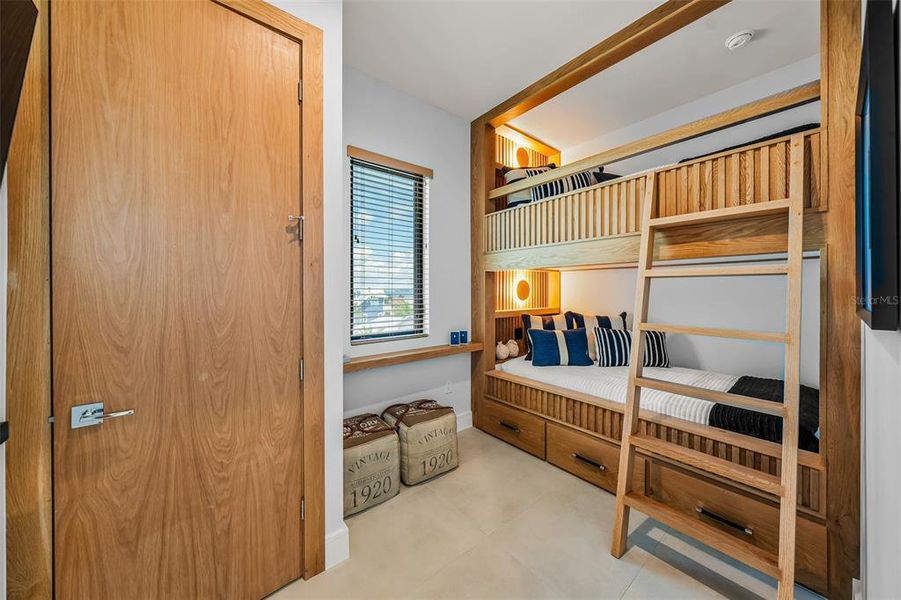 Furnished interior view inside a new home in , Bradenton Beach (Image 54).