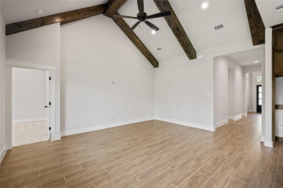 Spacious, unfurnished interior of a new home in , Sansom Park (Image 19).