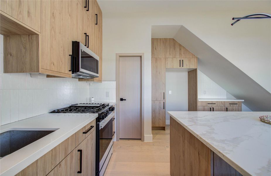 Furnished interior view inside a new home in , Houston (Image 7).