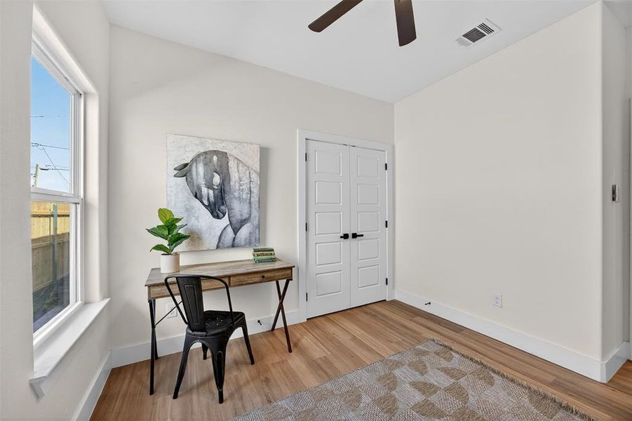 Furnished interior view inside a new home in , Fort Worth (Image 10).