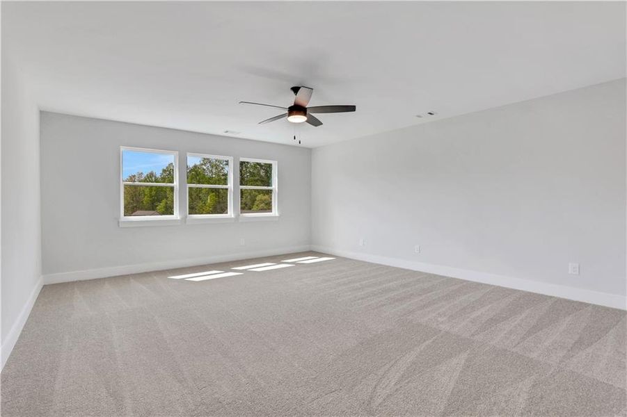 Spacious, unfurnished interior of a new home in Cambridge, Flowery Branch (Image 19). Spacious, unfurnished interior of a new home in Cambridge, Flowery Branch (Image 19).