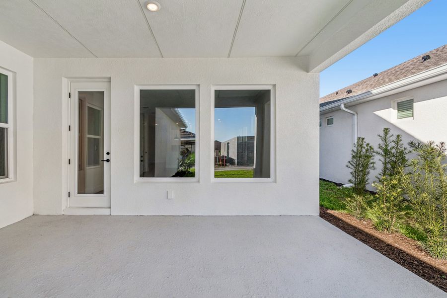 Representative exterior details of a home built from the The Marina by David Weekley Homes in SeaFlower – Bungalow Homes, Bradenton (Image 3).