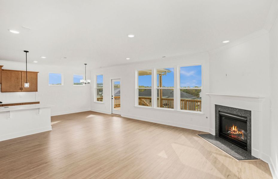 Spacious, unfurnished interior of a new home in Durham Farms, Hendersonville (Image 35).