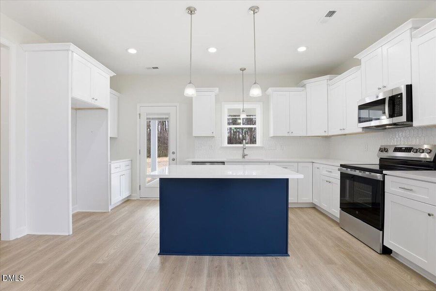 21-406 Creeks Edge Dr-21