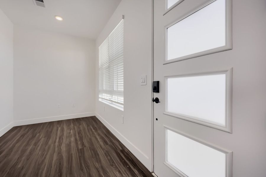 Spacious, unfurnished interior of a new home in Uplands, Westminster (Image 7).