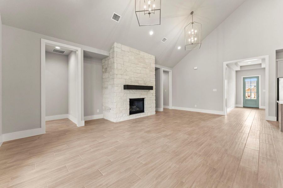 Spacious, unfurnished interior of a new home in Chapel Bend, Montgomery (Image 29).