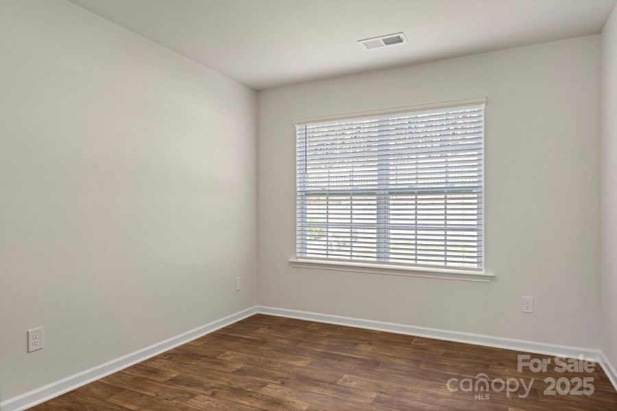 Spacious, unfurnished interior of a new home in Mills at Long Creek, Dallas (Image 18).