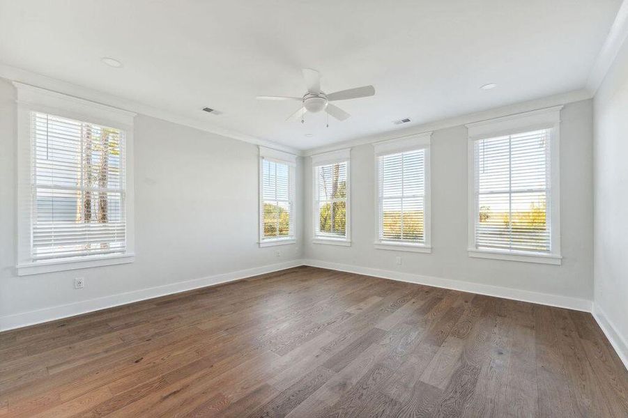 Spacious, unfurnished interior of a new home in Kings River Preserve, Hollywood (Image 38). Spacious, unfurnished interior of a new home in Kings River Preserve, Hollywood (Image 38).