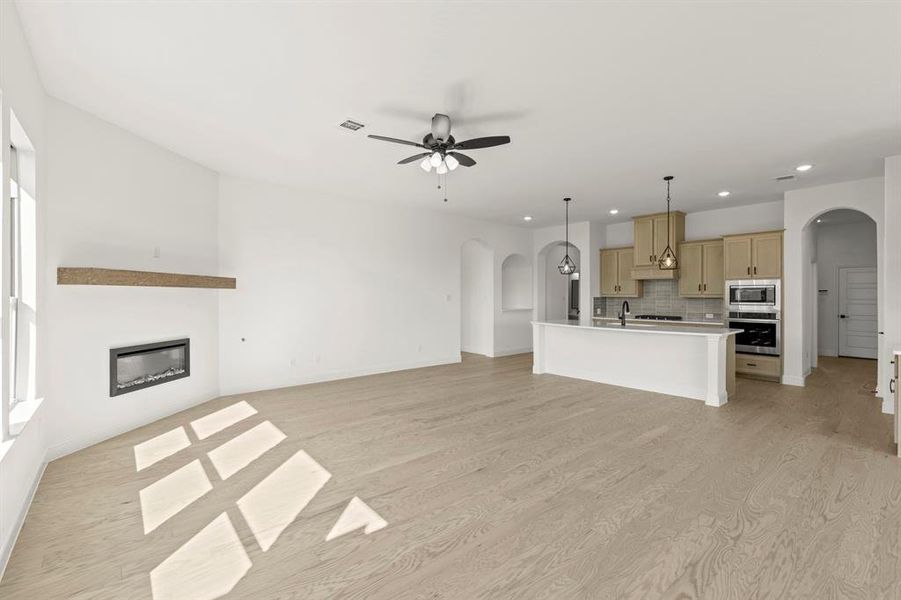 18. 610 Tenor - Family (2) 18. 610 Tenor - Family (2)