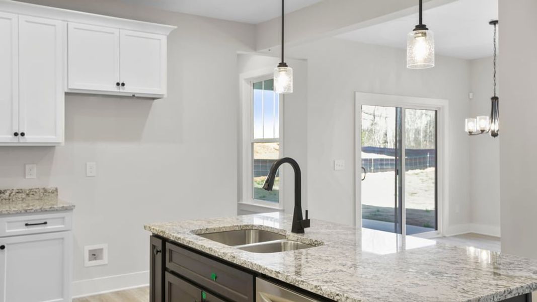 Furnished interior view inside a new home in Alder Pond, Campobello (Image 7).