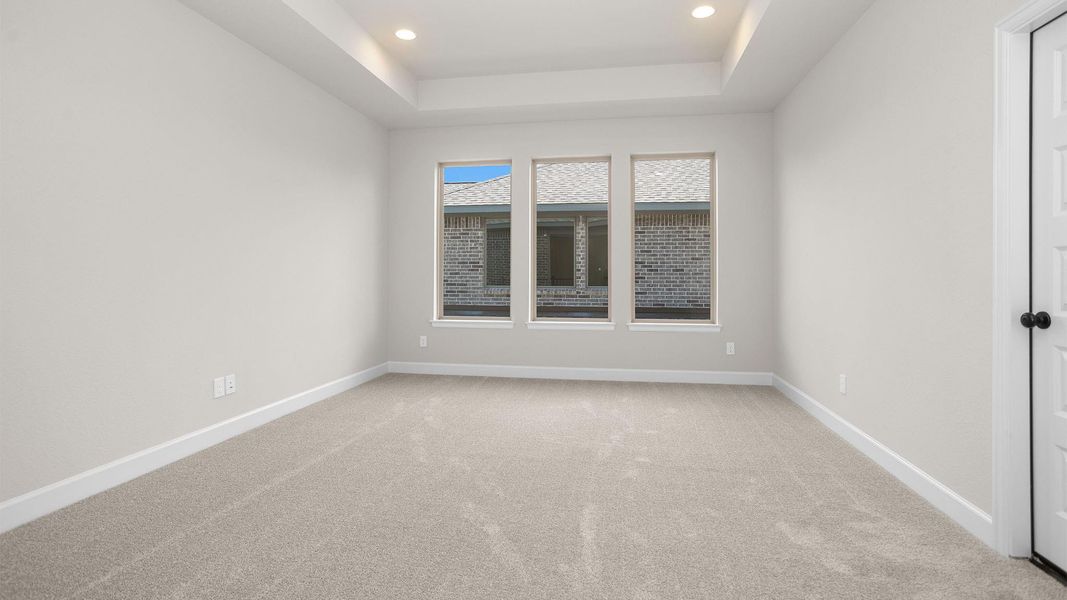 Spacious, unfurnished interior of a new home in Valencia, Manvel (Image 12). Spacious, unfurnished interior of a new home in Valencia, Manvel (Image 12).