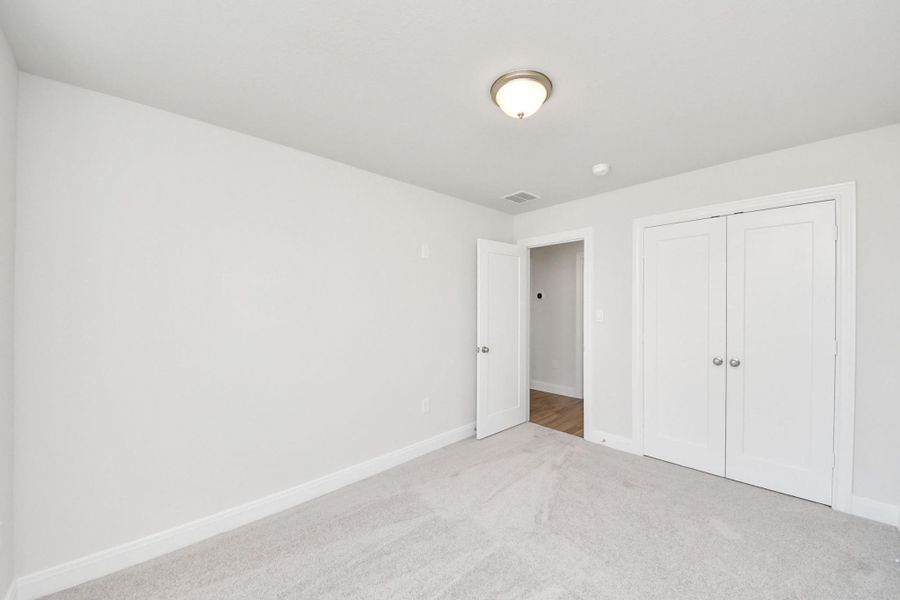 Spacious, unfurnished interior of a new home in Grand Oaks Reserve, Cleveland (Image 22). Spacious, unfurnished interior of a new home in Grand Oaks Reserve, Cleveland (Image 22).