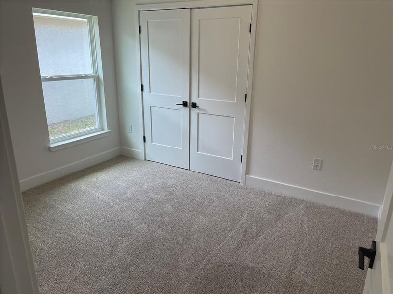 Spacious, unfurnished interior of a new home in Harmony Central, St. Cloud (Image 16).