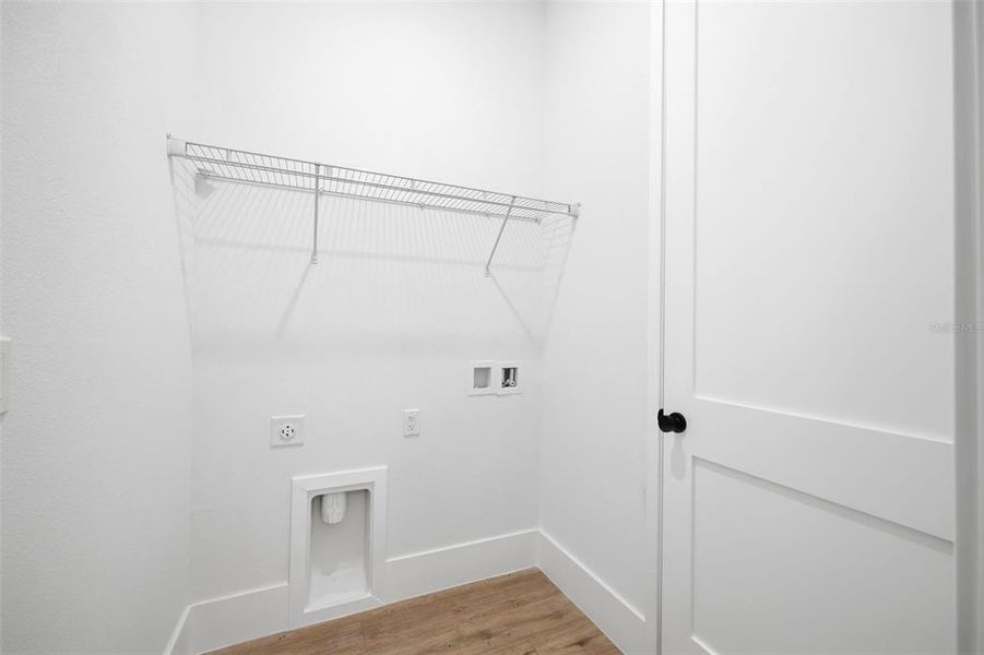 Spacious, unfurnished interior of a new home in , Ocala (Image 36).