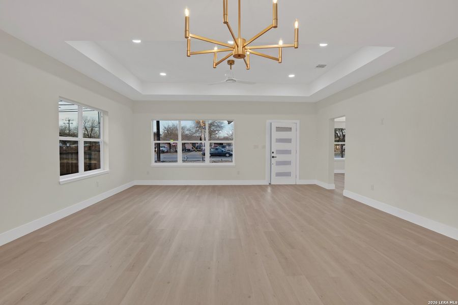 Spacious, unfurnished interior of a new home in , San Antonio (Image 9).