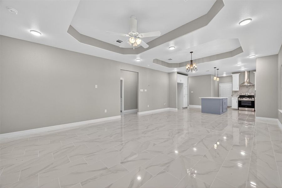 Spacious, unfurnished interior of a new home in , Houston (Image 22).