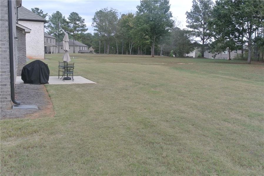 Image 6 of a home in . Image 6 of a home in .