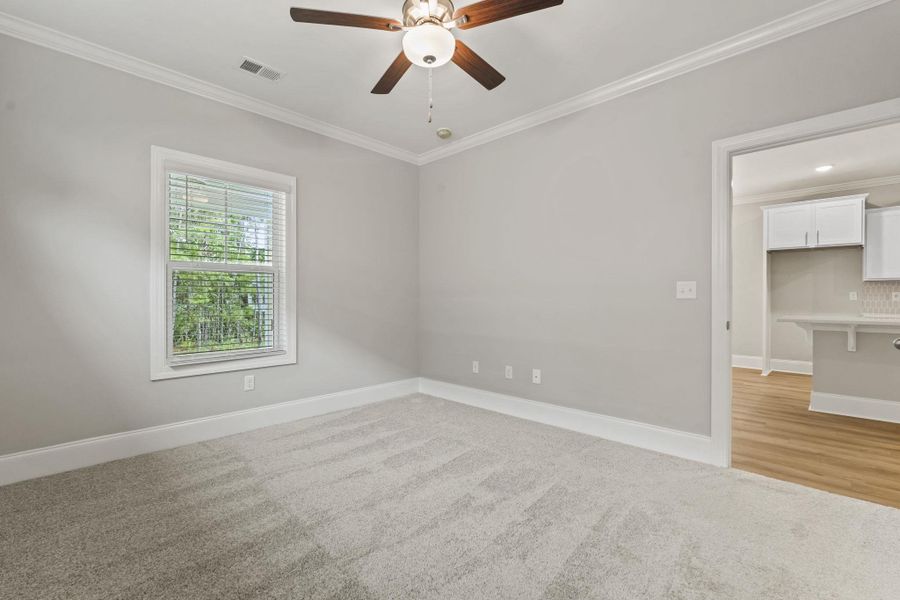 Spacious, unfurnished interior of a new home in White Oak Estates, Conway (Image 33).