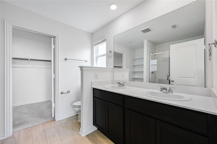 Furnished interior view inside a new home in River Ridge, Crandall (Image 6).