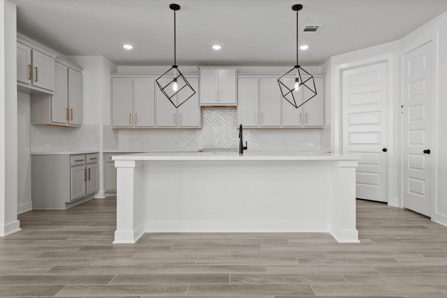 Representative image. Features, specifications, selections and colors may vary. Representative image. Features, specifications, selections and colors may vary.