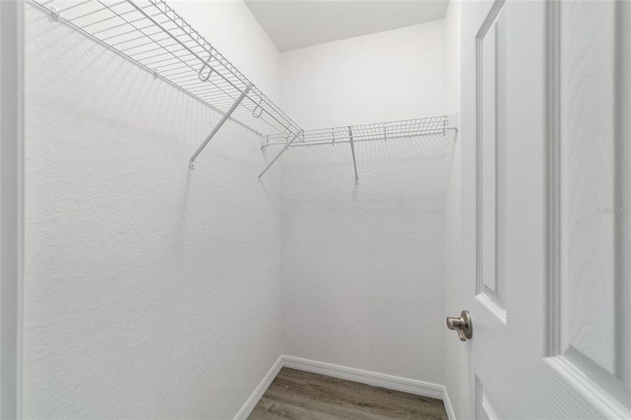 Spacious, unfurnished interior of a new home in , Ocala (Image 13).