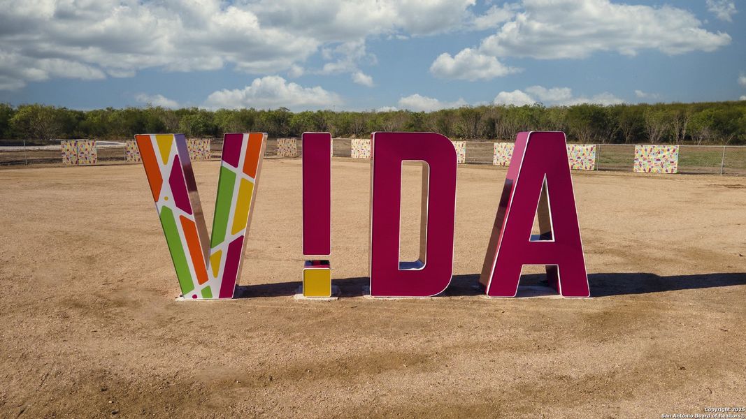 Community amenities in VIDA, San Antonio (Image 24).