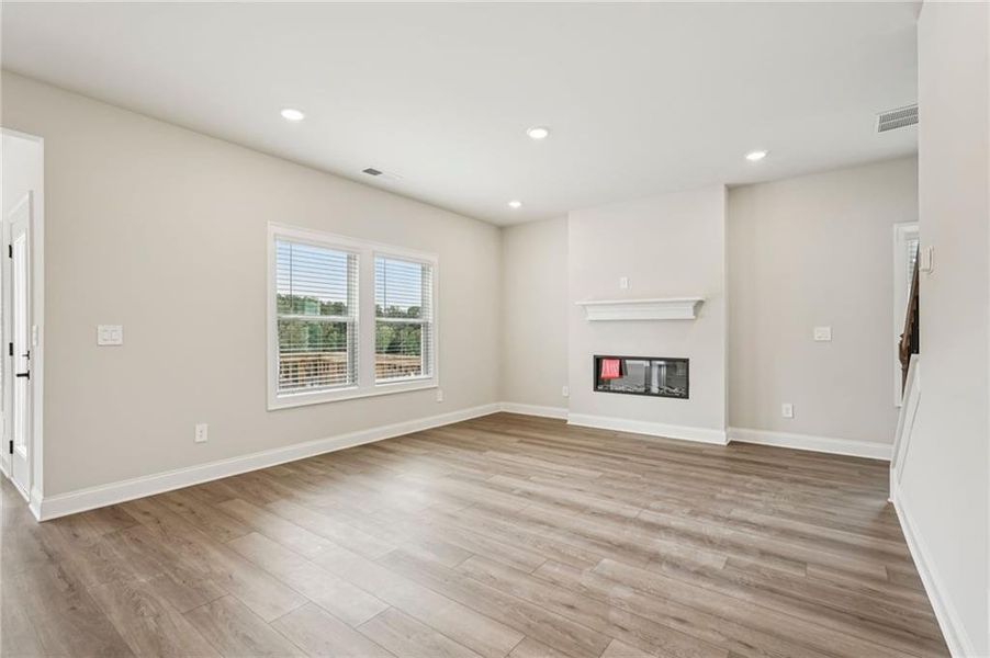 Spacious, unfurnished interior of a new home in Hemingway - Reserve Series, Cumming (Image 26).