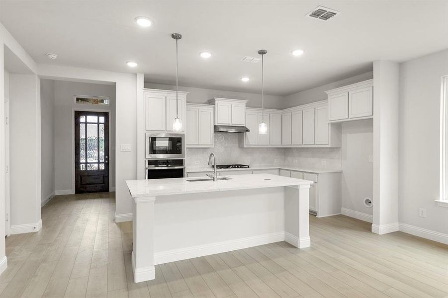 02_5534 Burford, Celina 02_5534 Burford, Celina