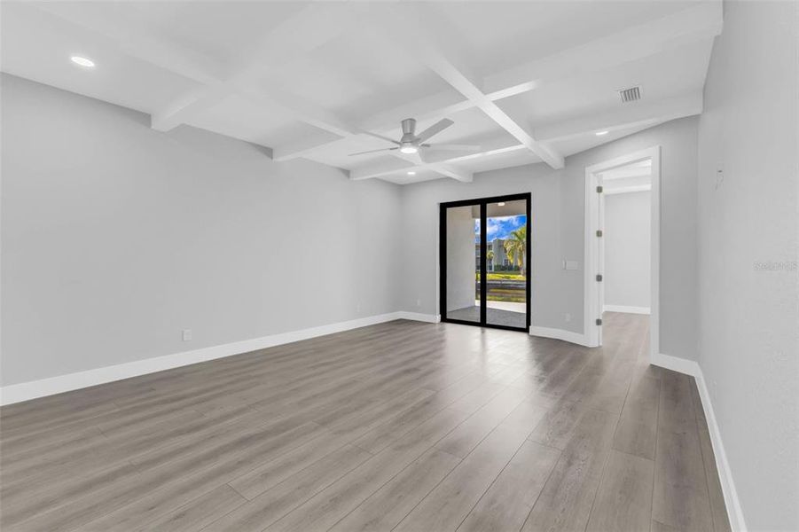 Spacious, unfurnished interior of a new home in , Punta Gorda (Image 31).