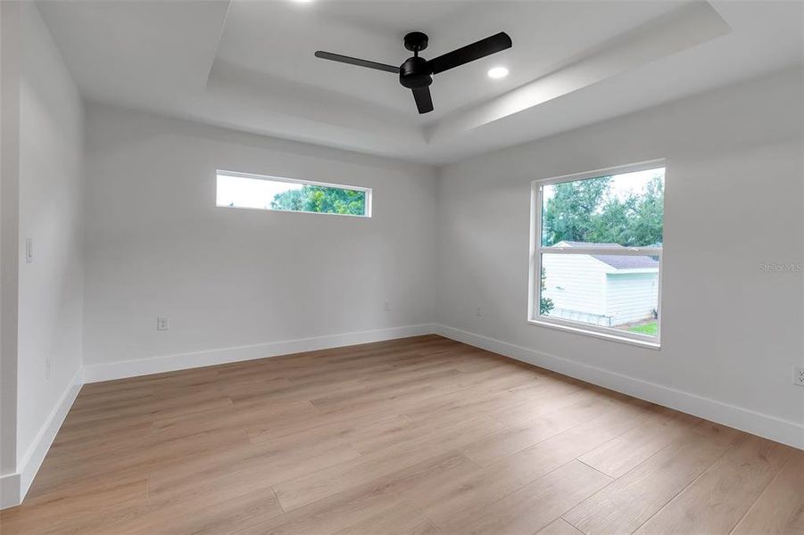 Spacious, unfurnished interior of a new home in , Venice (Image 78).