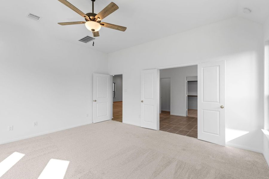 Spacious, unfurnished interior of a new home in Pomona, Manvel (Image 17).