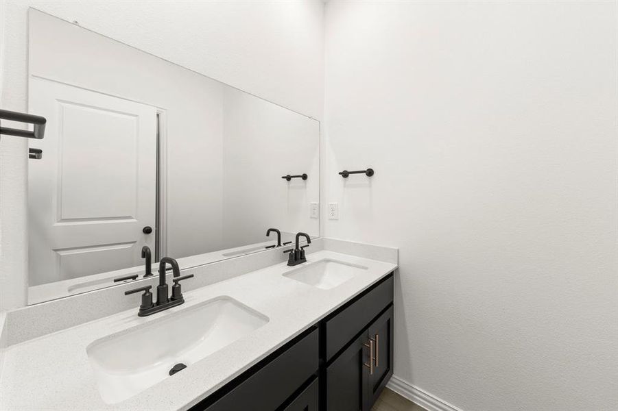 20. 745 Waterhouse - 2ND Bath