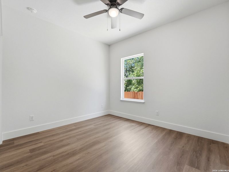 Spacious, unfurnished interior of a new home in , Kerrville (Image 37).