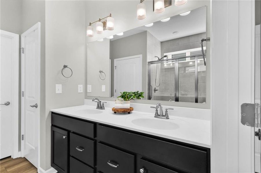 Furnished interior view inside a new home in Laurel Farms, Dallas (Image 26).