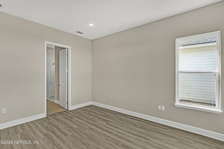 Spacious, unfurnished interior of a new home in Discover 55+ Living at Silverleaf, St. Augustine (Image 11).