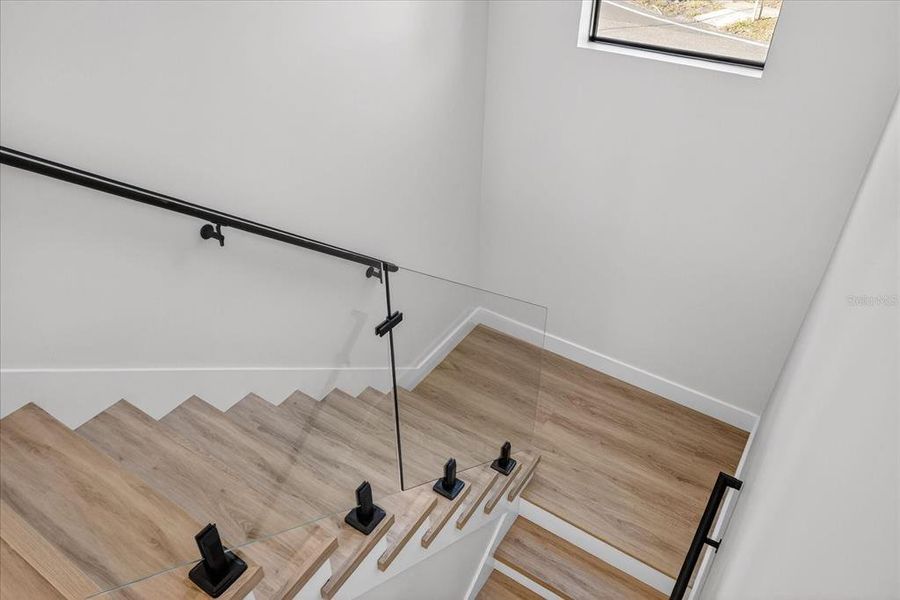 Spacious, unfurnished interior of a new home in , Tampa (Image 54).