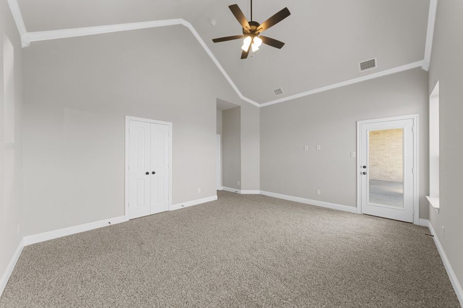 Representative unfurnished interior of a home built from the Weston II by Robbie Hale Homes in High Meadows Estates, Nevada (Image 19). Representative unfurnished interior of a home built from the Weston II by Robbie Hale Homes in High Meadows Estates, Nevada (Image 19).