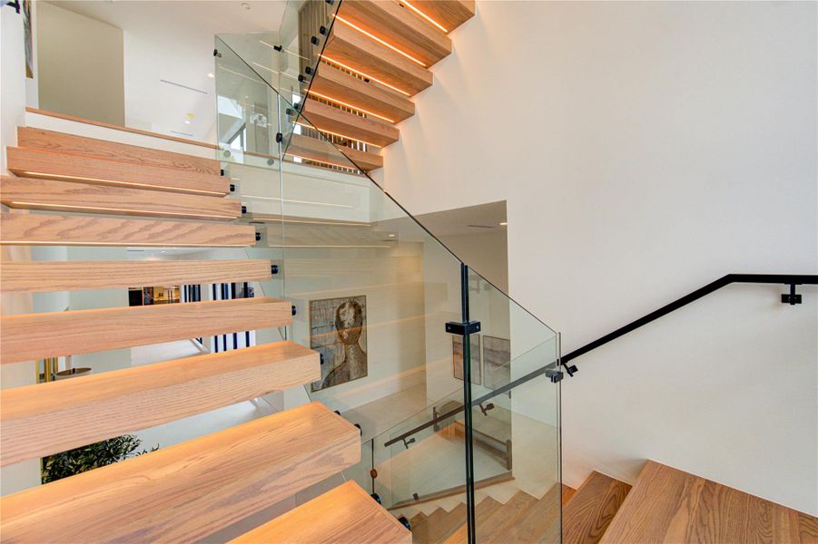 Image 43 of a home in .