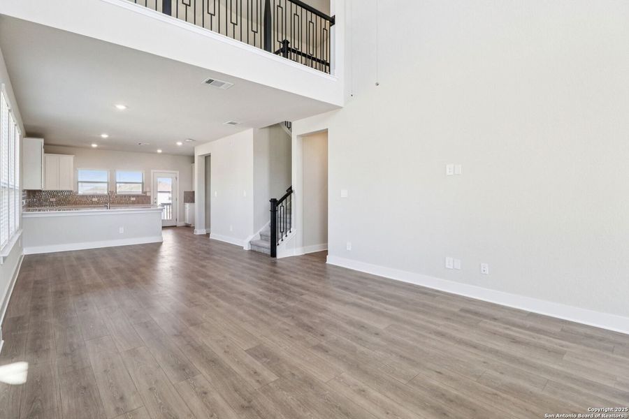 Spacious, unfurnished interior of a new home in Legendary Trails - Premier Series, Cibolo (Image 15).