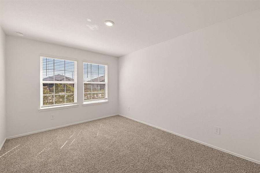 Spacious, unfurnished interior of a new home in Windstone on the Prairie, Richmond (Image 49).