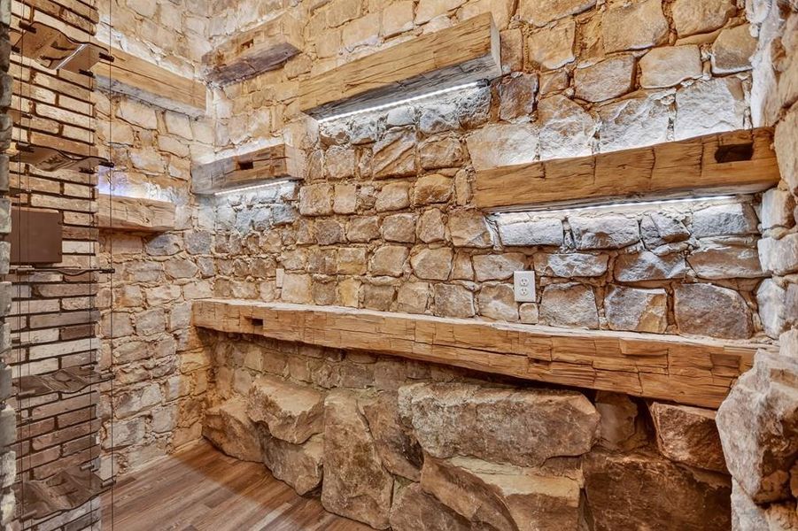 Image 81 of a home in .