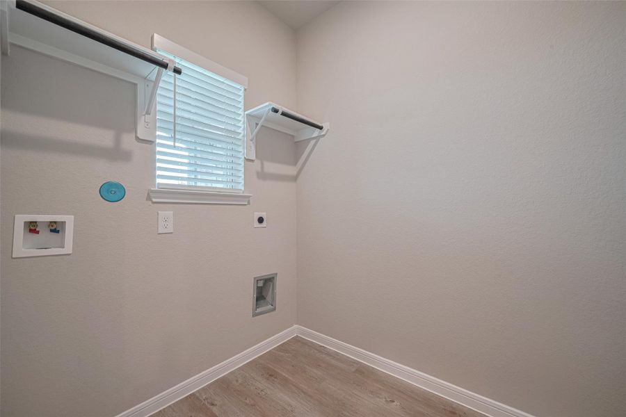 Spacious, unfurnished interior of a new home in , Brookshire (Image 34).