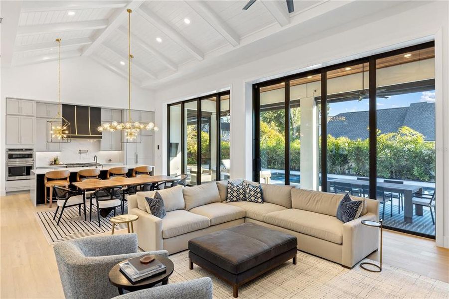 Community amenities in , Sarasota (Image 66).