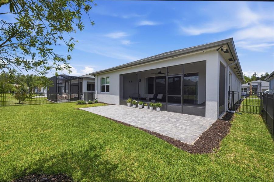 Exterior details and patio area of a home in , Wesley Chapel (Image 22).