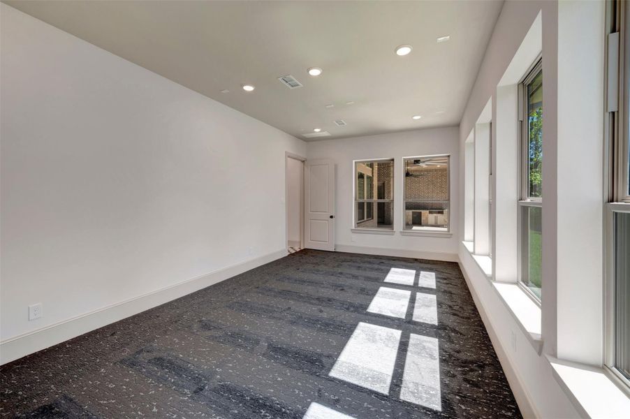 Spacious, unfurnished interior of a new home in , Montgomery (Image 29).